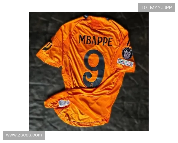 各大足球明星秋衣号的时尚潮流与运动风格解析